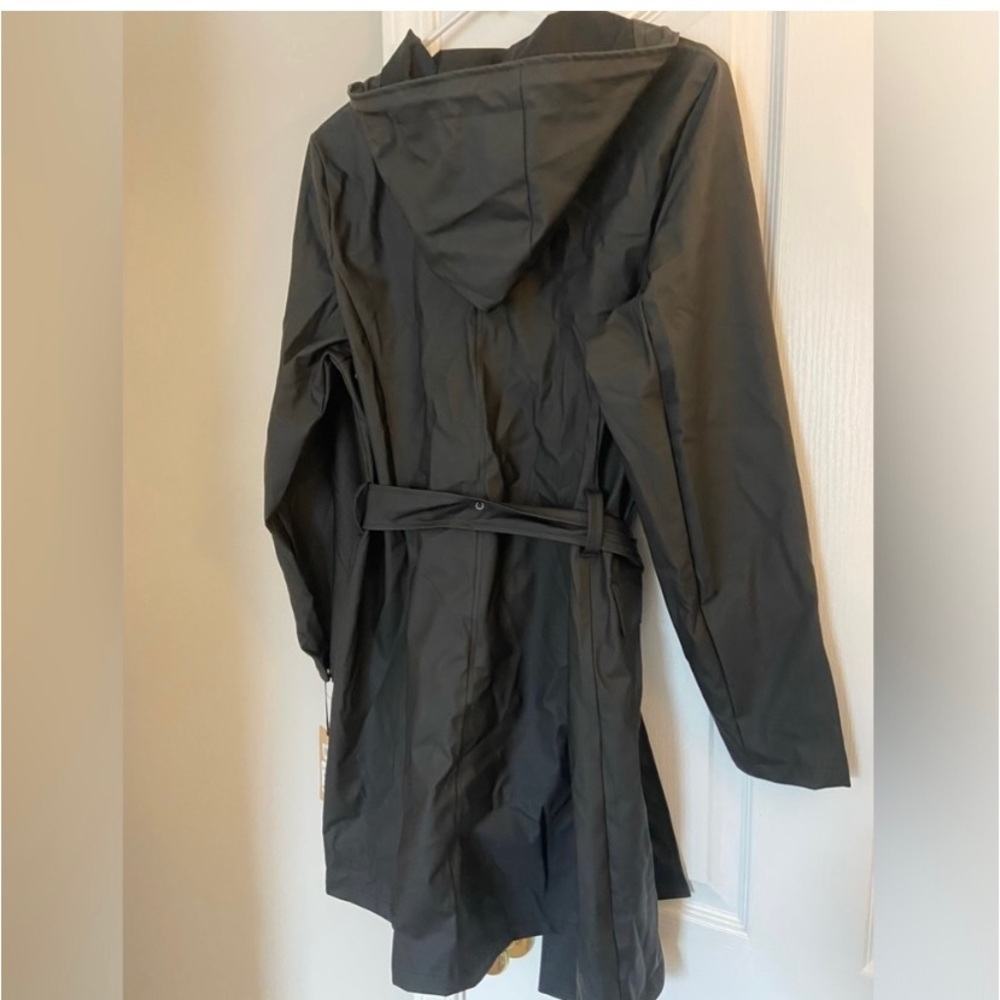 Halogen Size Small Raincoat - Picture 11 of 12